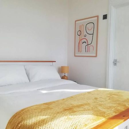 Cosy, Elegant Apartment In Heart Of Ludlow Town 외부 사진